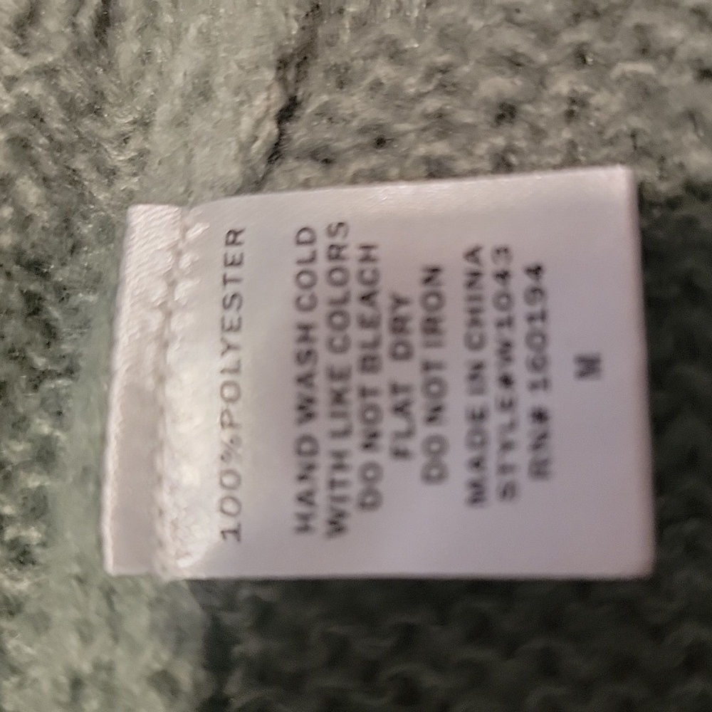 Sweater - Picture 6 of 7